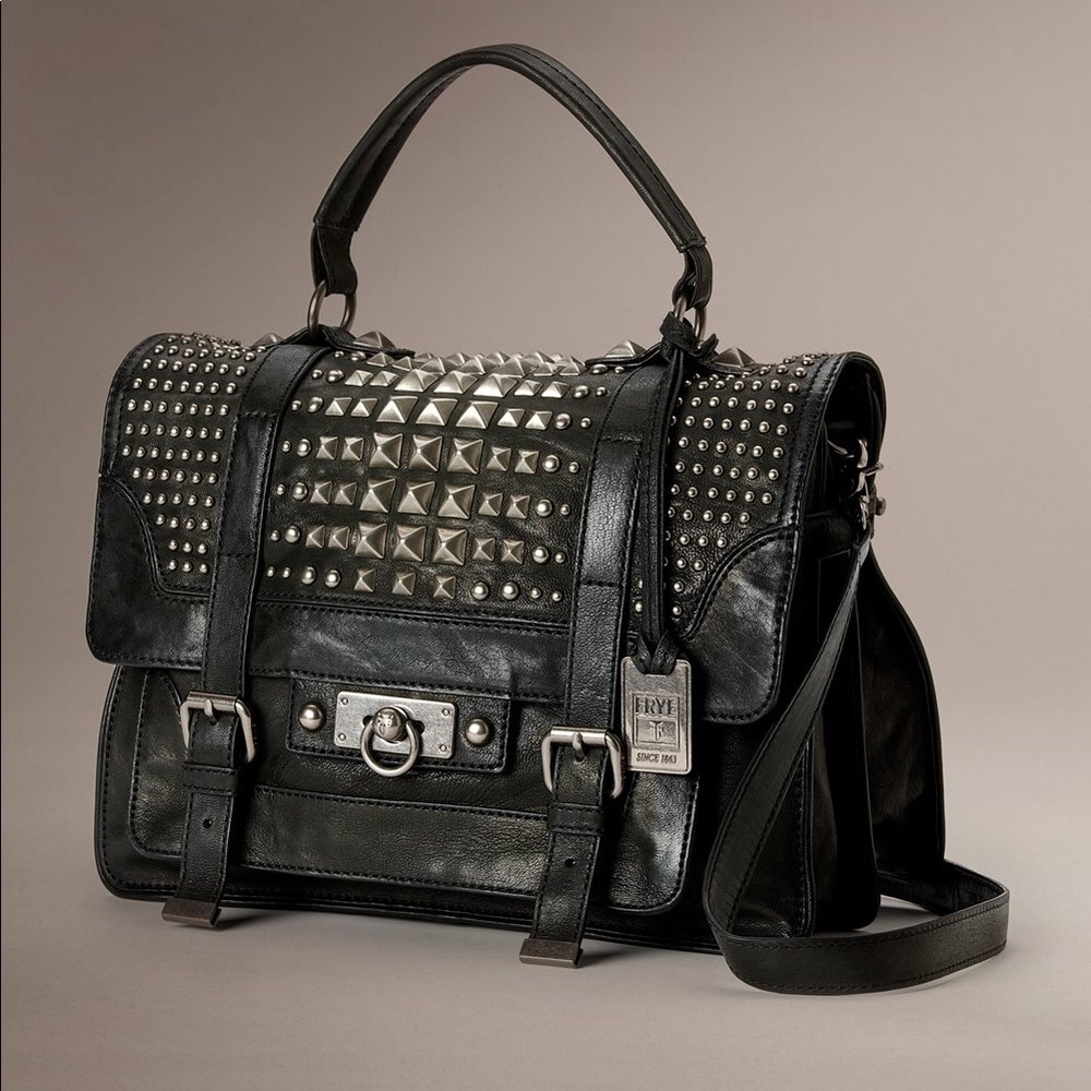 ISO!!!! Looking for FRYE CAMERON medium